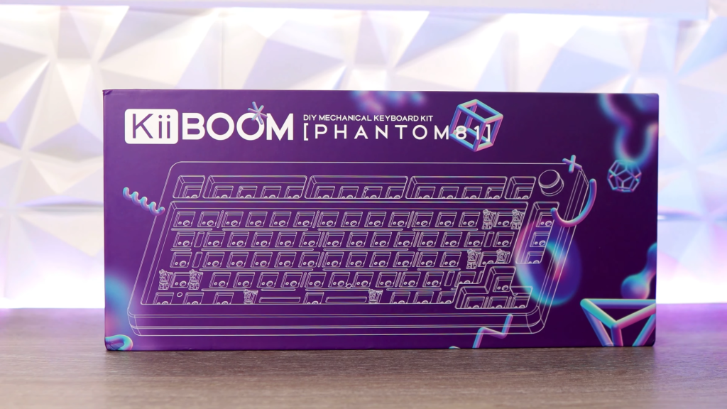El teclado llega en una elegante caja púrpura