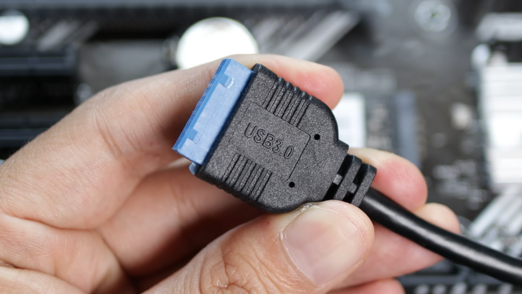 El cable USB 3.0, identificable por su color azul