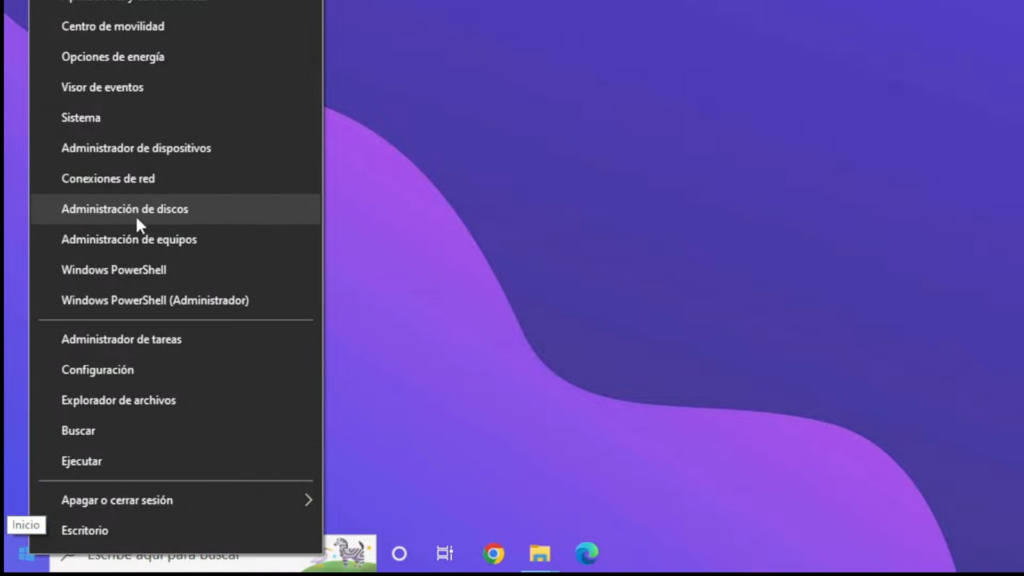 Selecciona "Administración de discos".