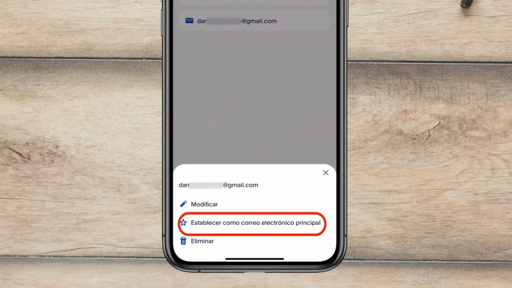 puedes seleccionar tu correo anterior como principal o eliminar el antiguo si ya no lo usarás