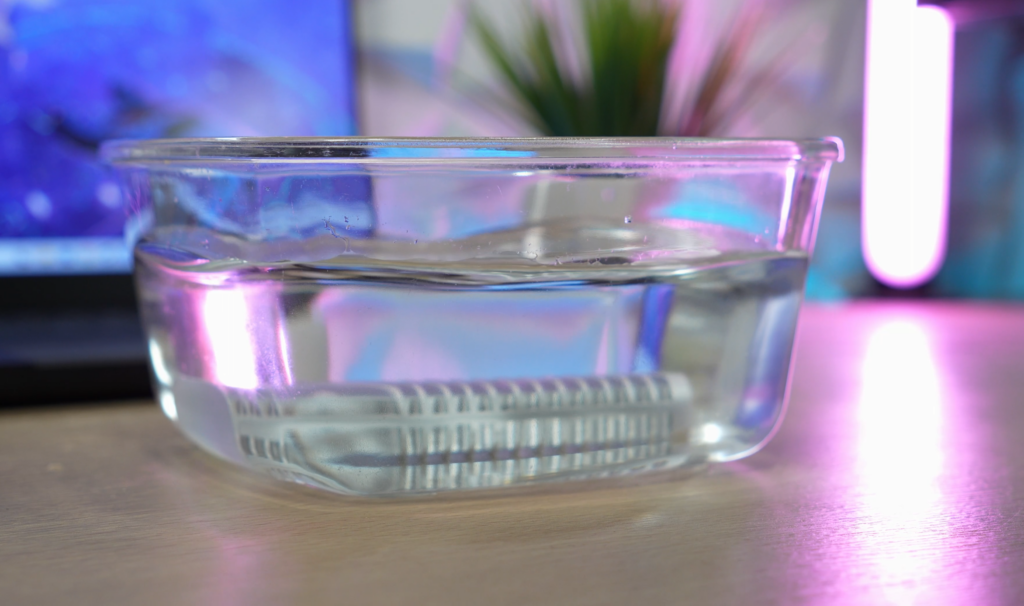 La prueba extrema: sí, realmente soporta agua