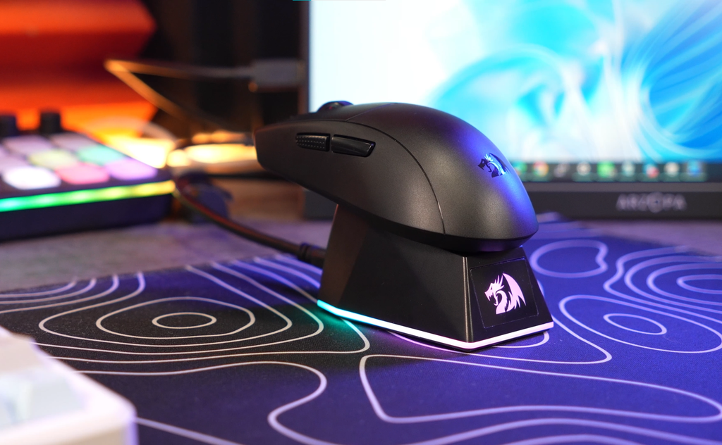 Base de carga magnética RGB: su característica más interesante